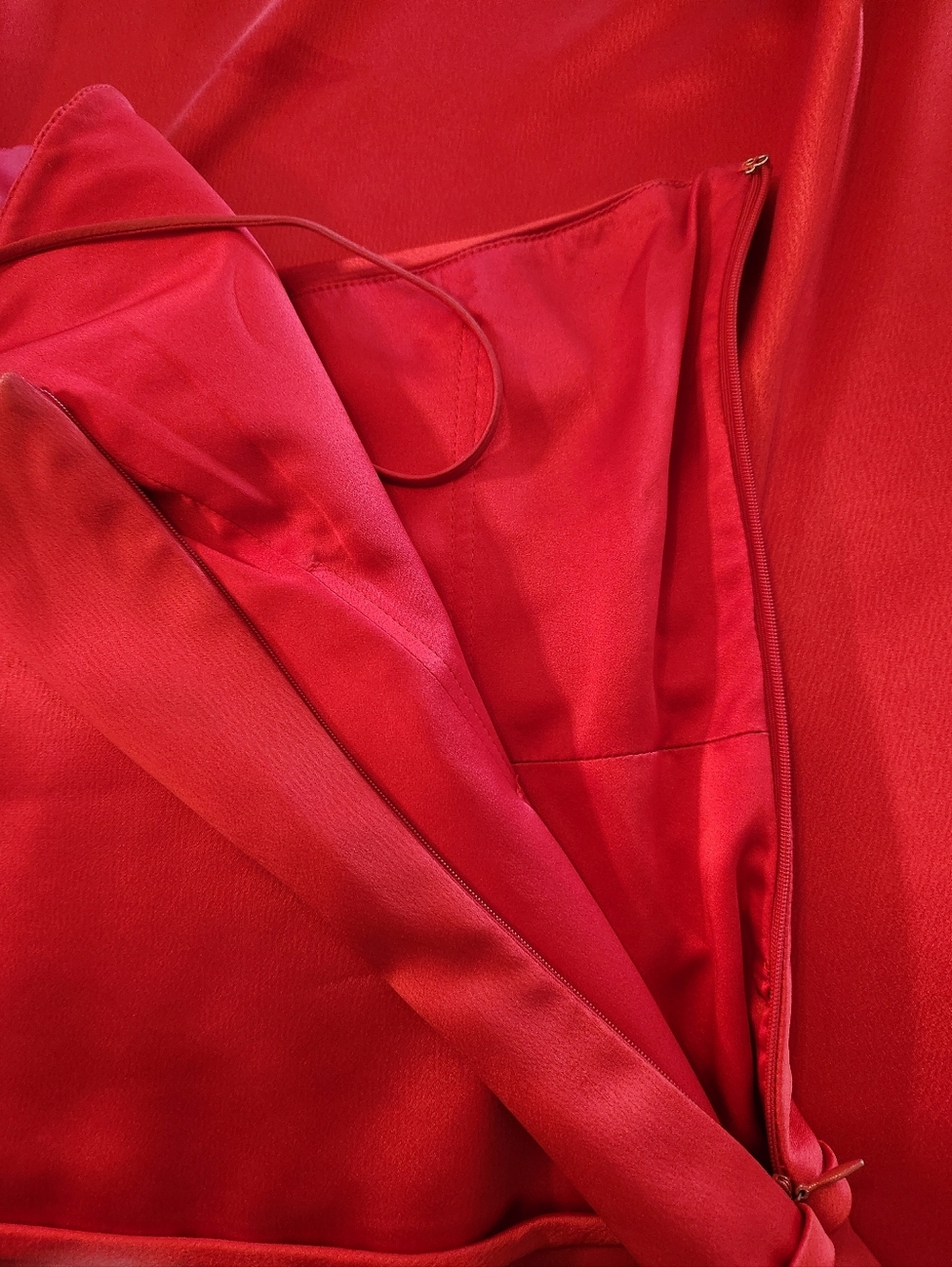 Elie Tahari Red Gown Sz 12 - Picture 5 of 10